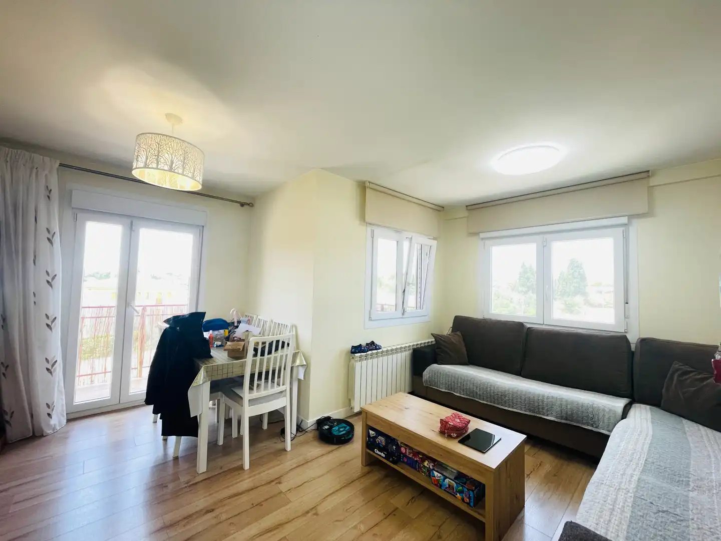 Living room of Flat for sale in Cadrete  with Air Conditioner, Heating and Private garden