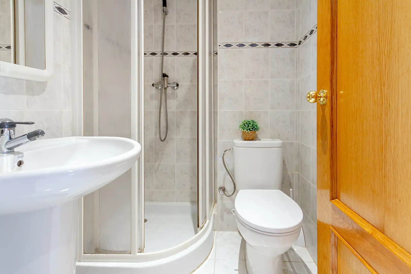 Baño de Piso en venta en Sant Esteve Sesrovires con Aire acondicionado, Calefacción y Horno
