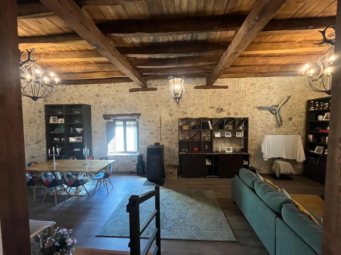 Sala de estar de Casa o chalet en venta en La Parrilla  con Calefacción, Amueblado y Alarma
