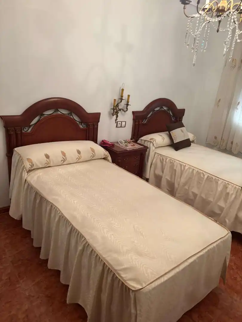 Habitación de Piso en venta en Castellón de la Plana / Castelló de la Plana con Terraza y Amueblado
