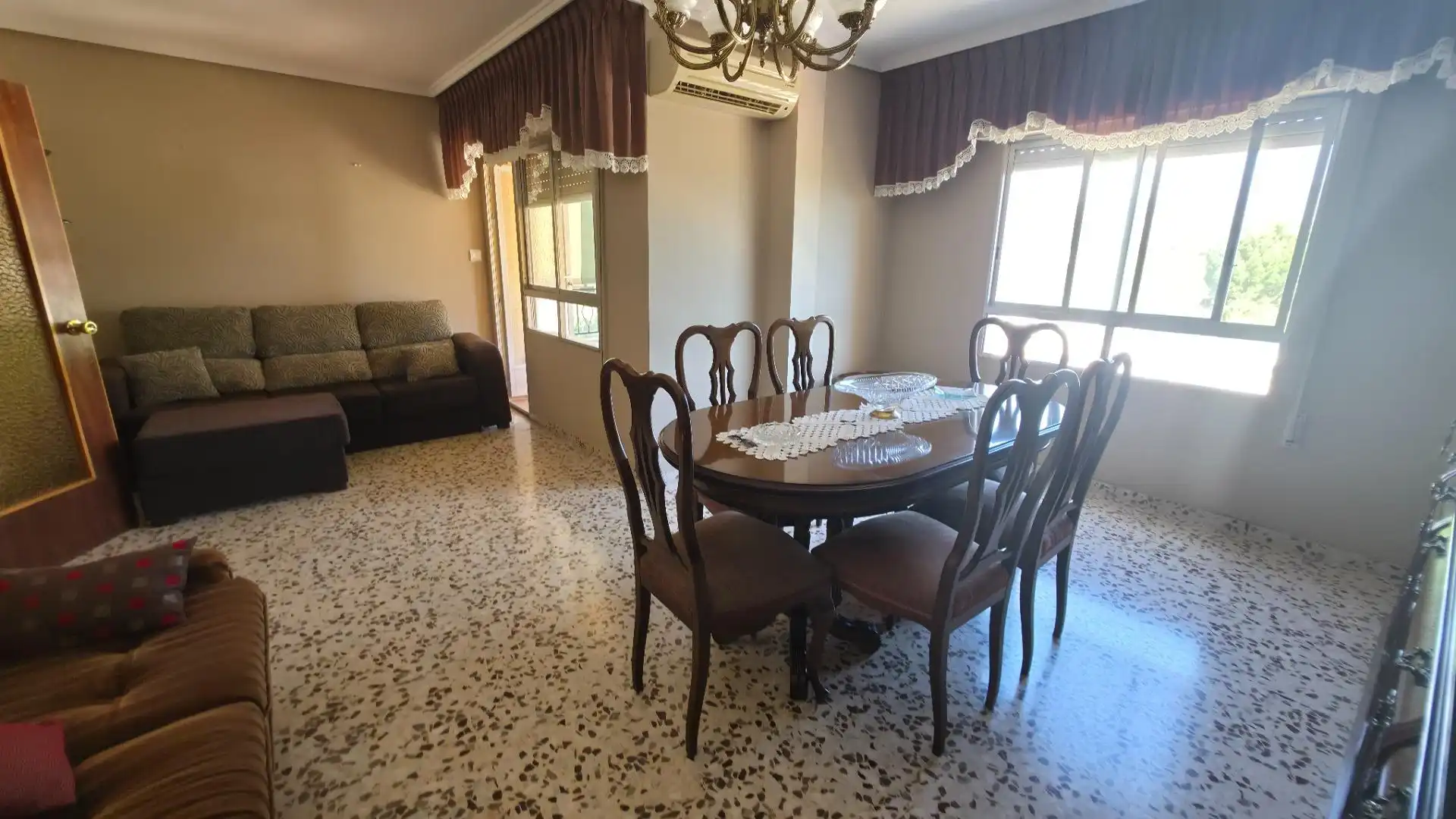 Comedor de Piso en venta en Ontinyent con Aire acondicionado, Trastero y Amueblado