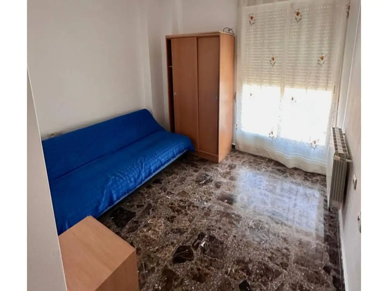 Dormitori de Apartament en venda en Albacete amb Calefacció, Traster i Balcó