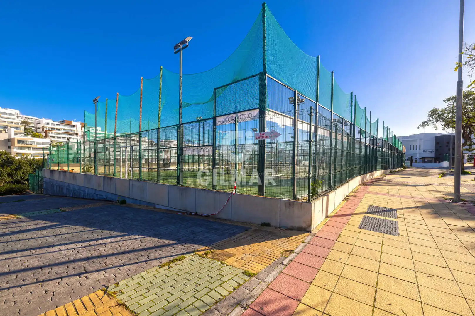 Parking de Ático en venta en Estepona con Calefacción, Trastero y Piscina