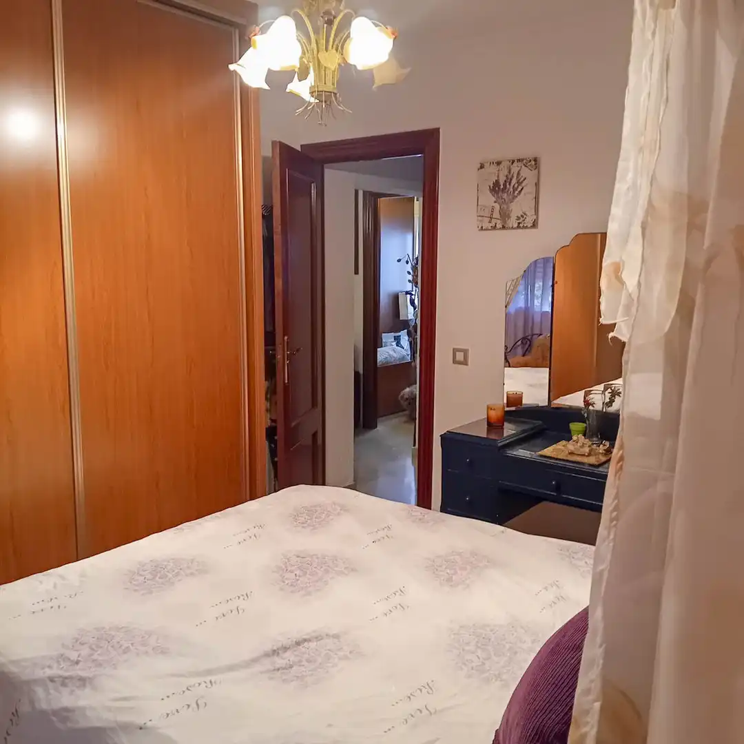 Bedroom of Flat for sale in Marbella  with Air Conditioner, Terrace and Furnished