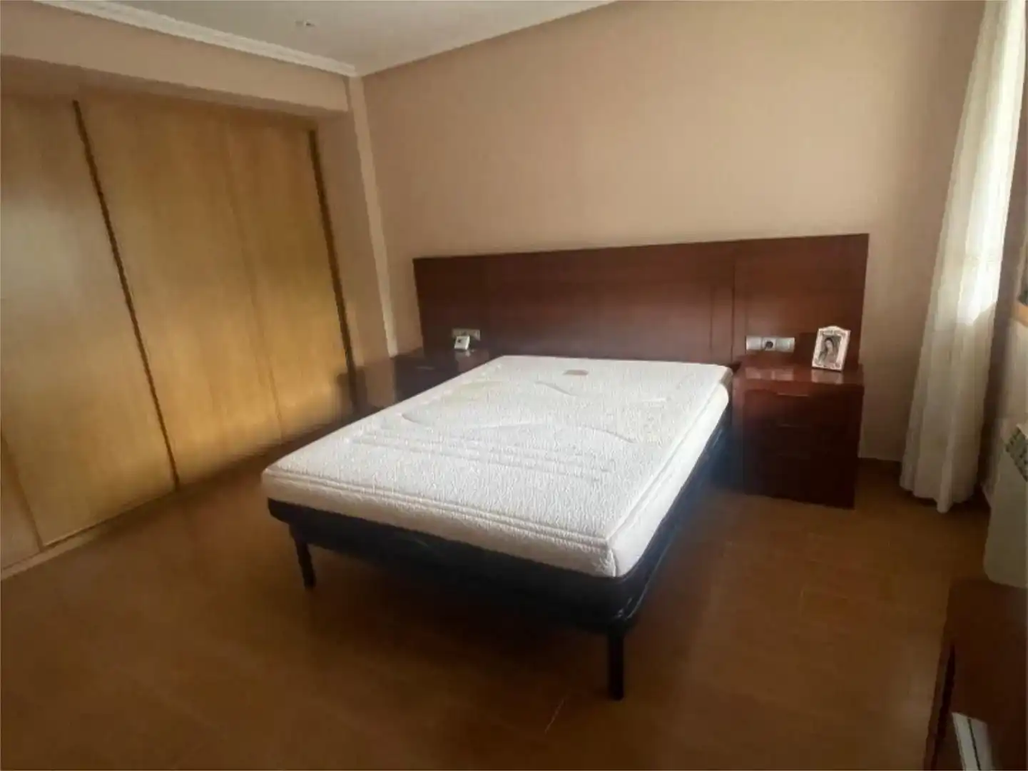 Bedroom of Flat for sale in Avión