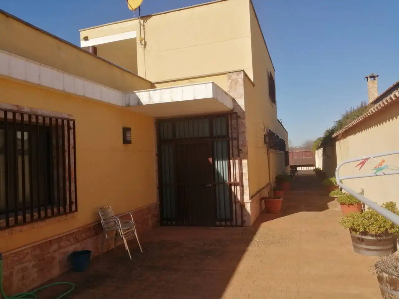 Haus mit Pool zum Verkauf in Calle Música