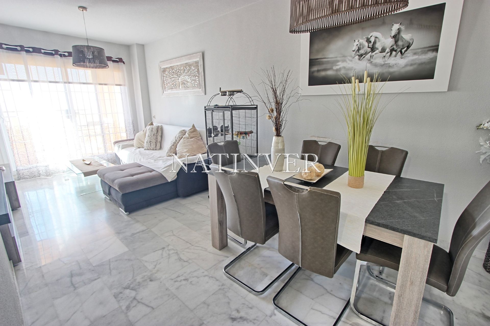 Vista exterior de Piso en venta en Rincón de la Victoria con Aire acondicionado, Terraza y Trastero