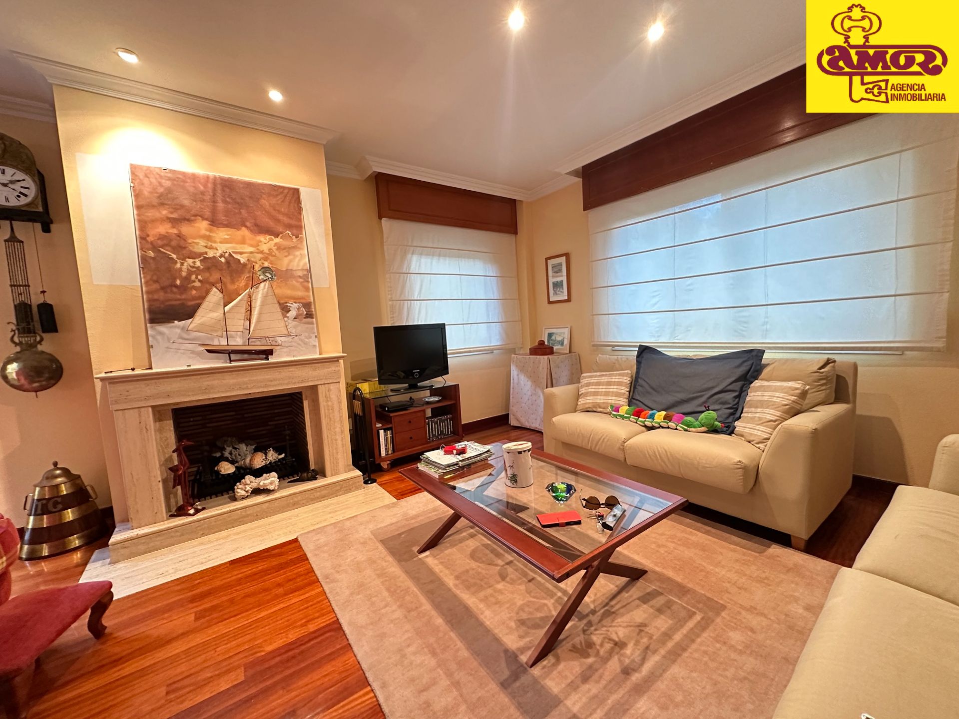 Sala de estar de Casa o chalet en venta en Brión con Calefacción, Jardín privado y Terraza