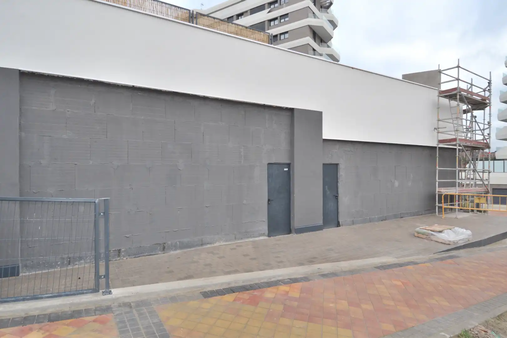 Gewerbefläche zur Miete in Avenida de Juan Pablo II 111, imagen 3