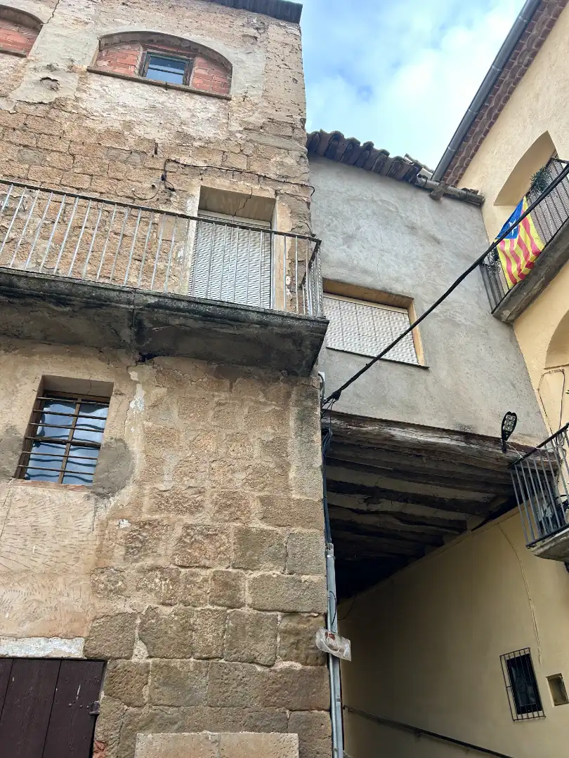 Vista exterior de Casa adosada en venda en Biosca amb Moblat, Forn i Balcó