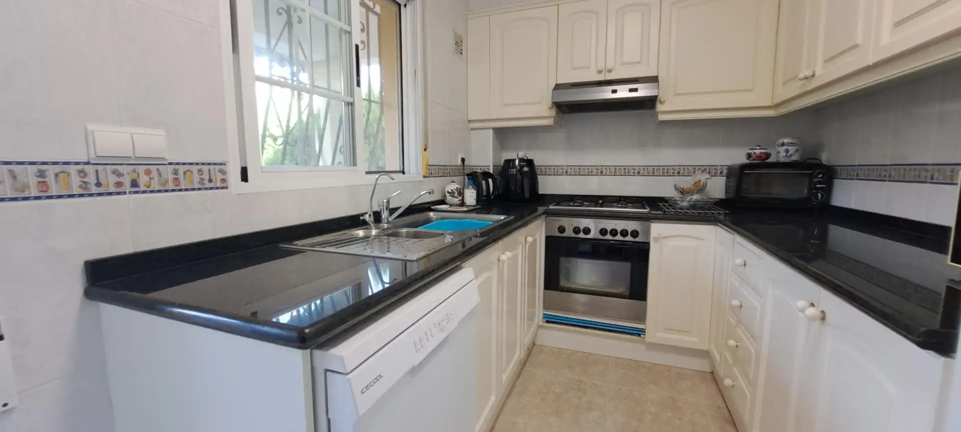 Kitchen of Houses for sale in Dénia  with Air Conditioner, Heating and Private garden