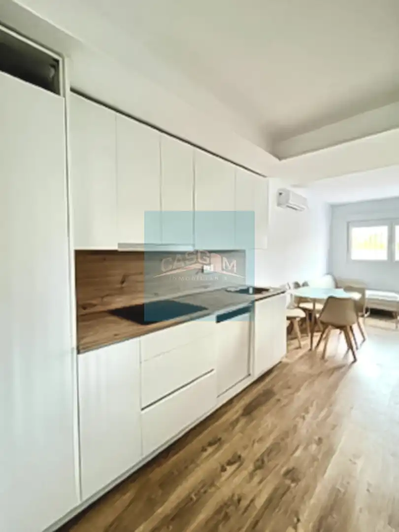 Küche von Wohnung zum Verkauf in Huelva mit Klimaanlage, Parkett und Möbliert