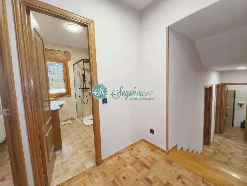Detached house with garden for sale in Valverde del Majano, imagen 79