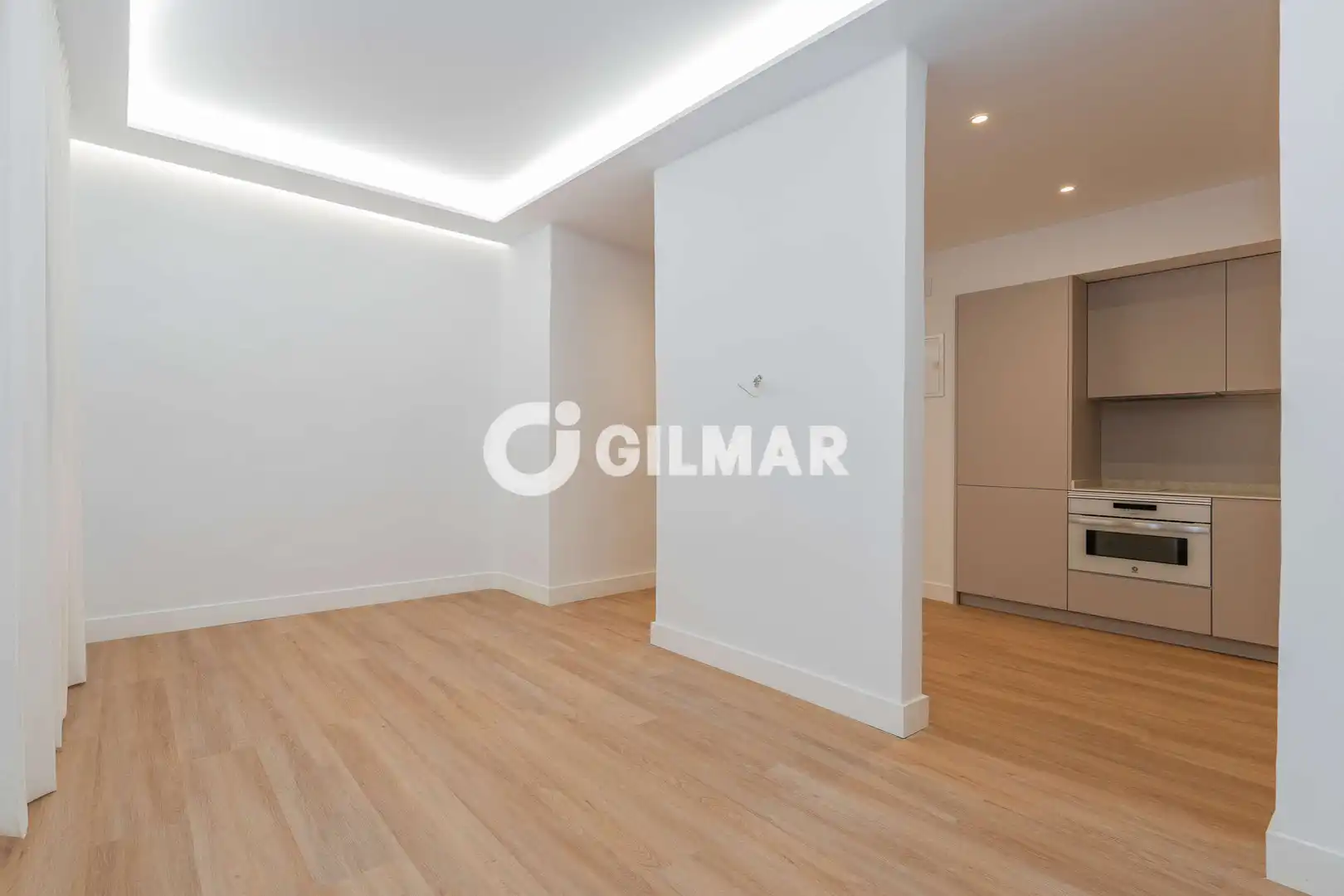 Habitación de Piso en venta en Madrid con Calefacción y Amueblado