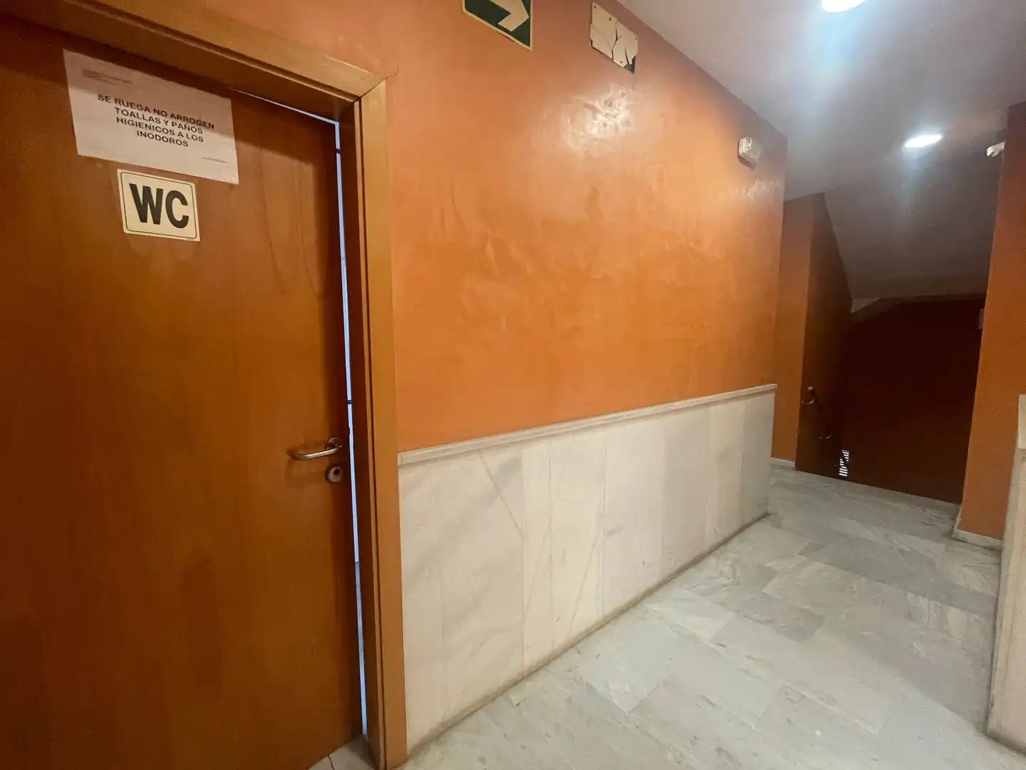 Oficina de alquiler en Bormujos con Aire acondicionado