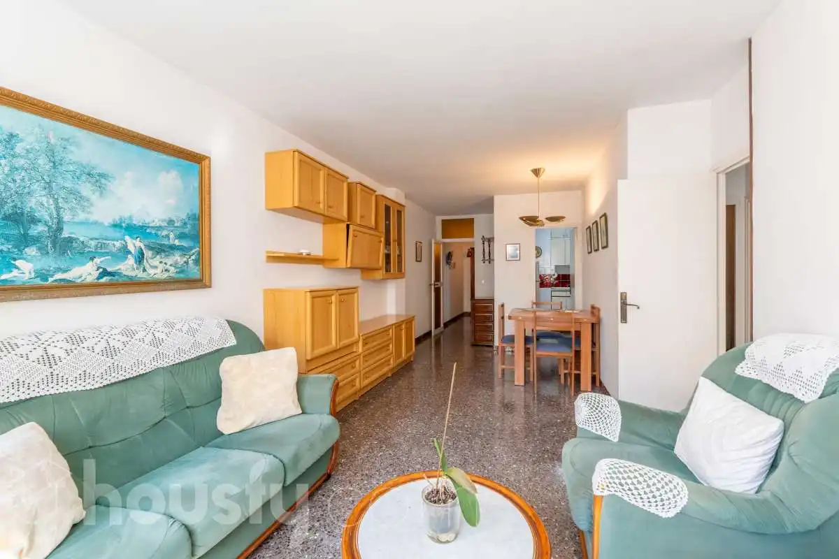 Sala d'estar de Pis en venda en Vilanova i la Geltrú amb Balcó