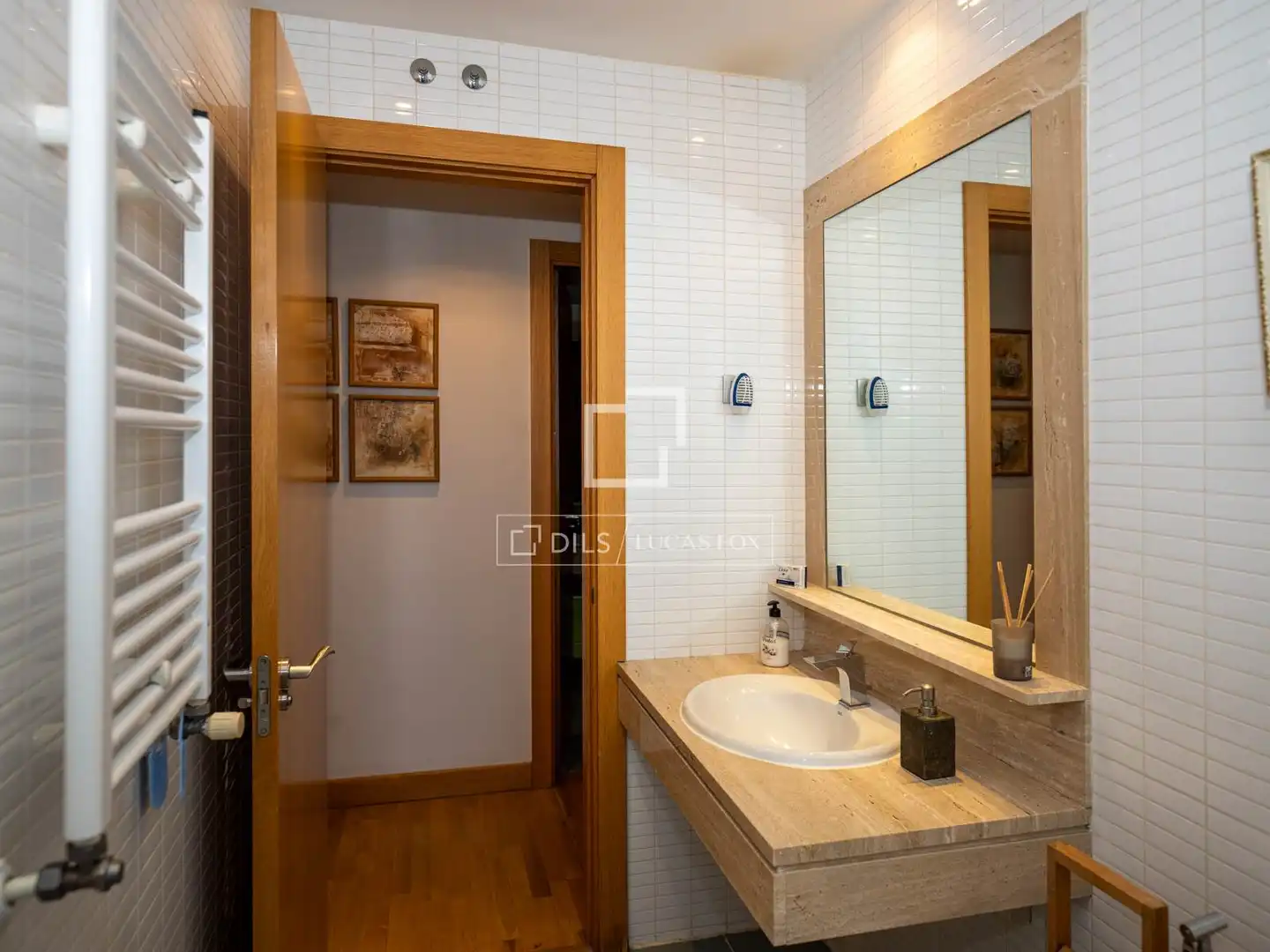 Bathroom of Flat for rent in Madrid  with Air Conditioner, Heating and Private garden