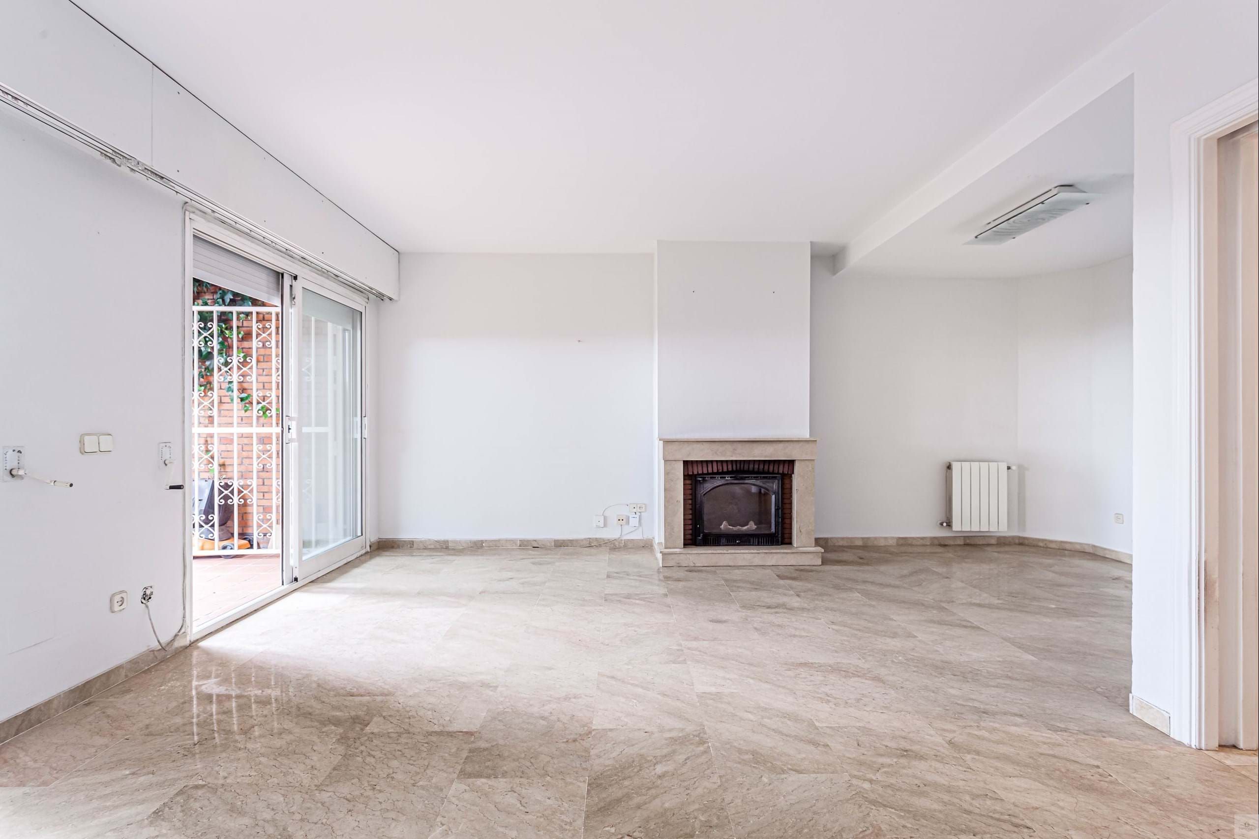 Sala d'estar de Casa o xalet de lloguer en Las Rozas de Madrid amb Calefacció, Terrassa i Piscina