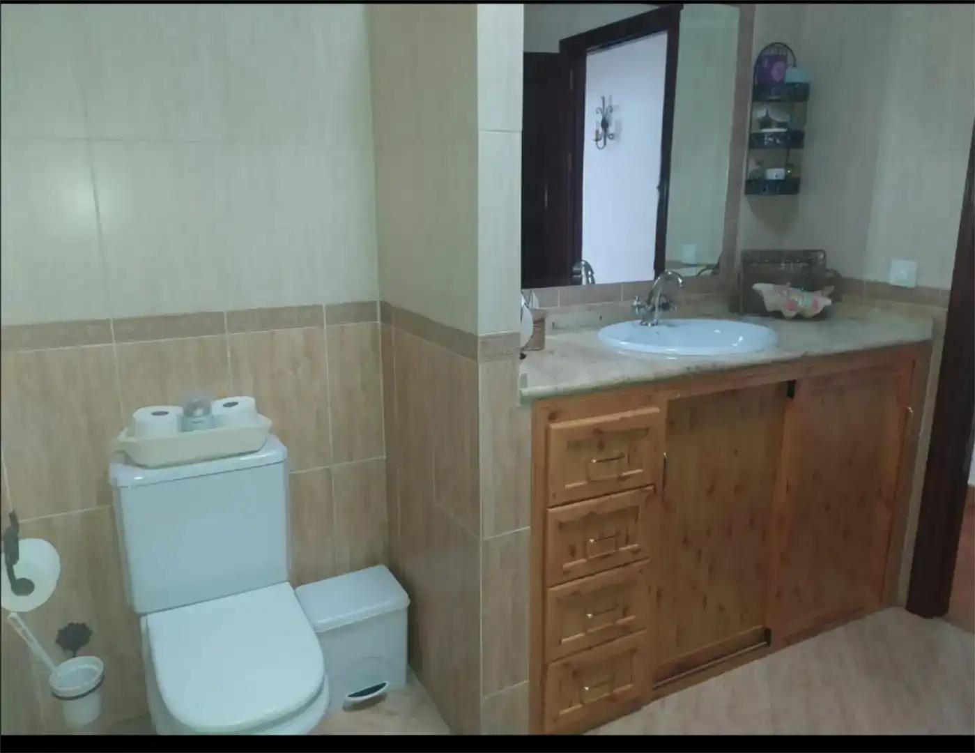 Bathroom of Houses for sale in Brenes, Sevilla