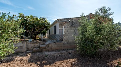Casa de. campo en finca rustica de mas de 4.000m2 con piscina en Cehegin