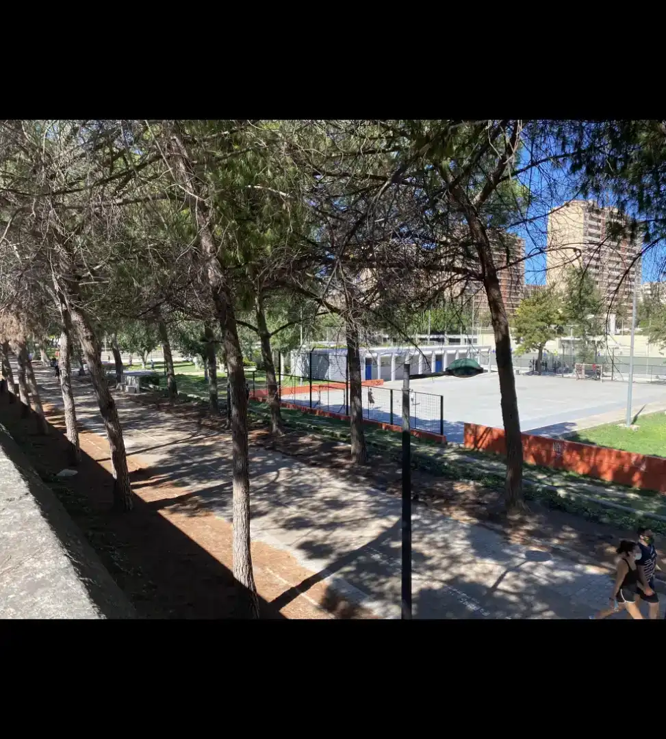 Außenansicht von Wohnung zum Verkauf in  Valencia Capital mit Klimaanlage und Balkon