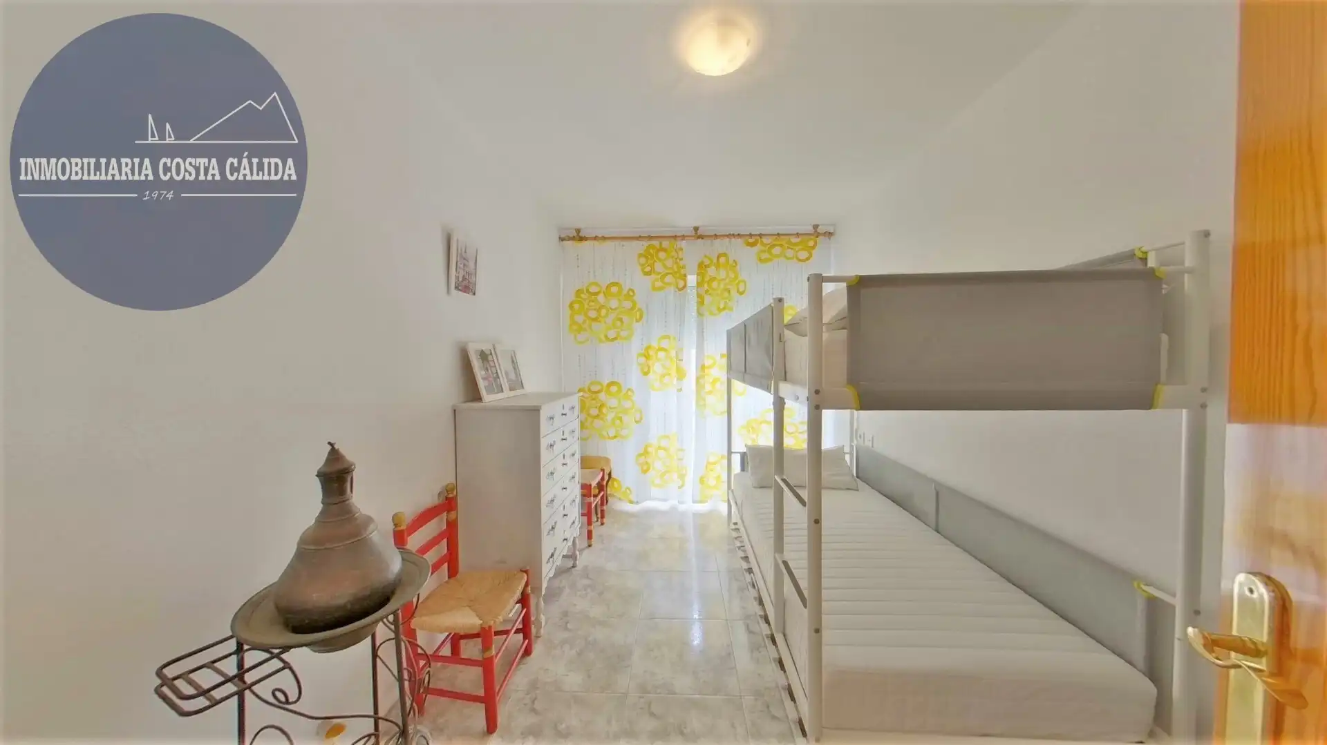 Habitación de Piso en venta en Águilas con Terraza, Horno y Balcón