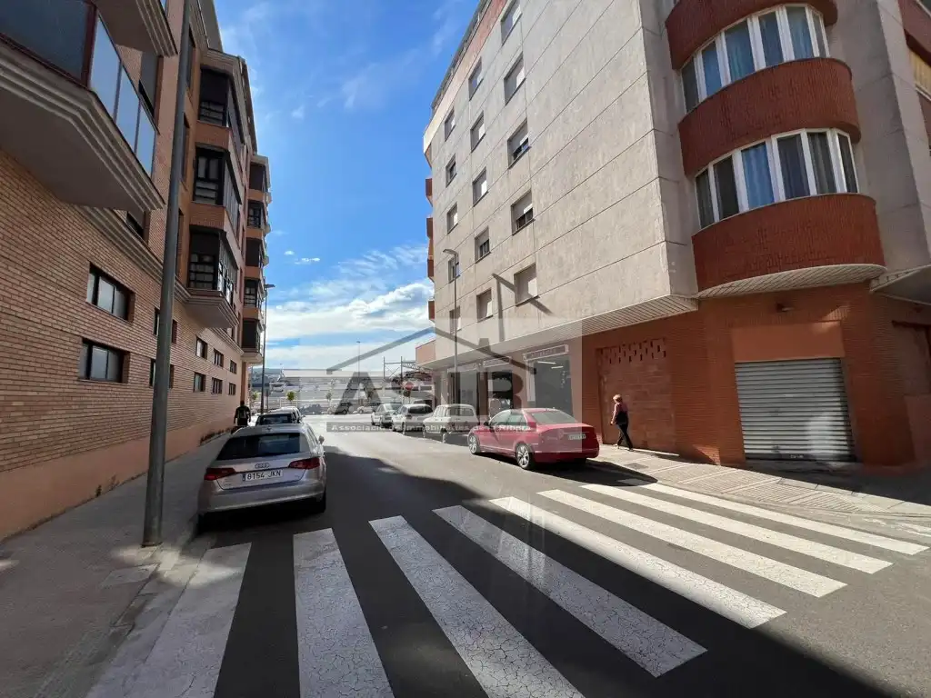 Exterior view of Garage for sale in Alzira