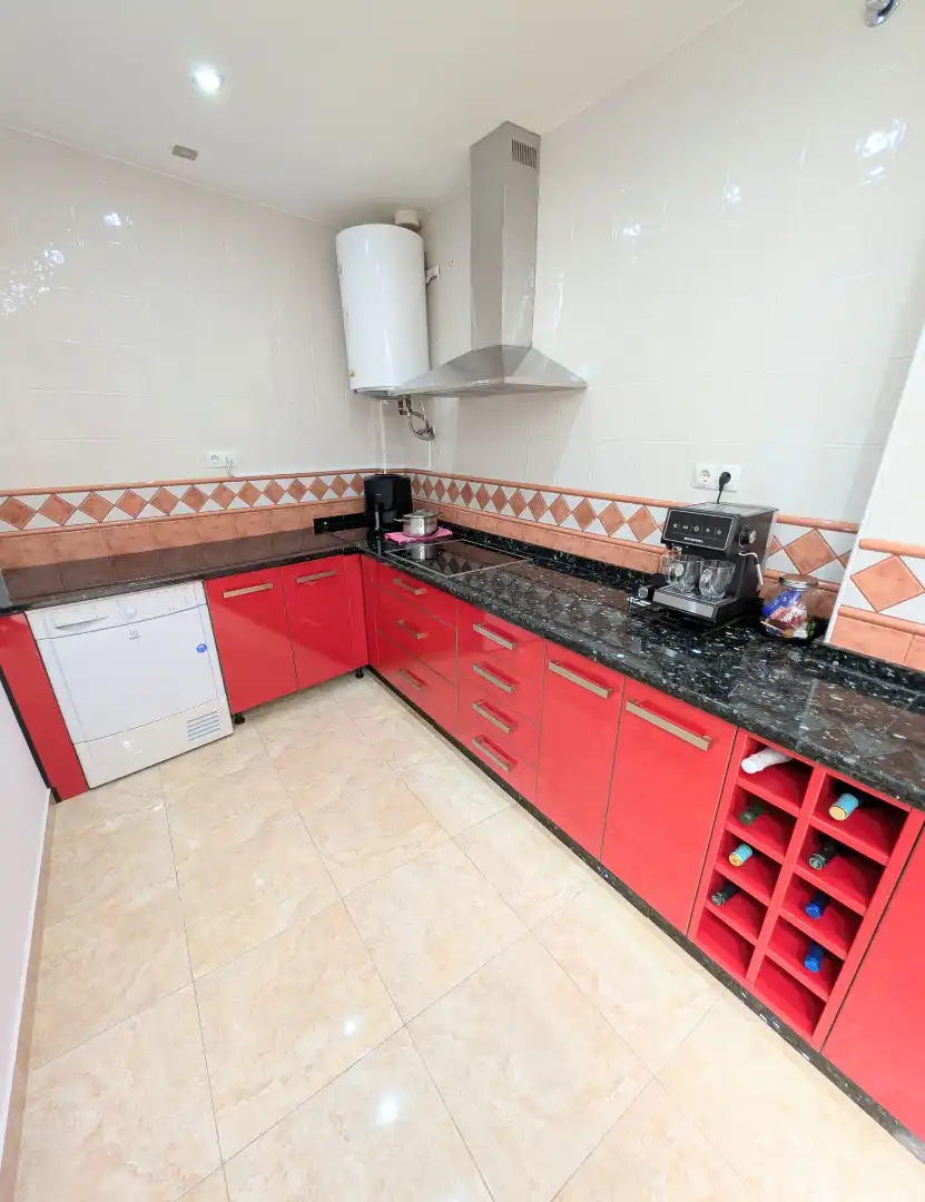 Kitchen of Houses for sale in Sevilla  with Air Conditioner, Terrace and Storage room