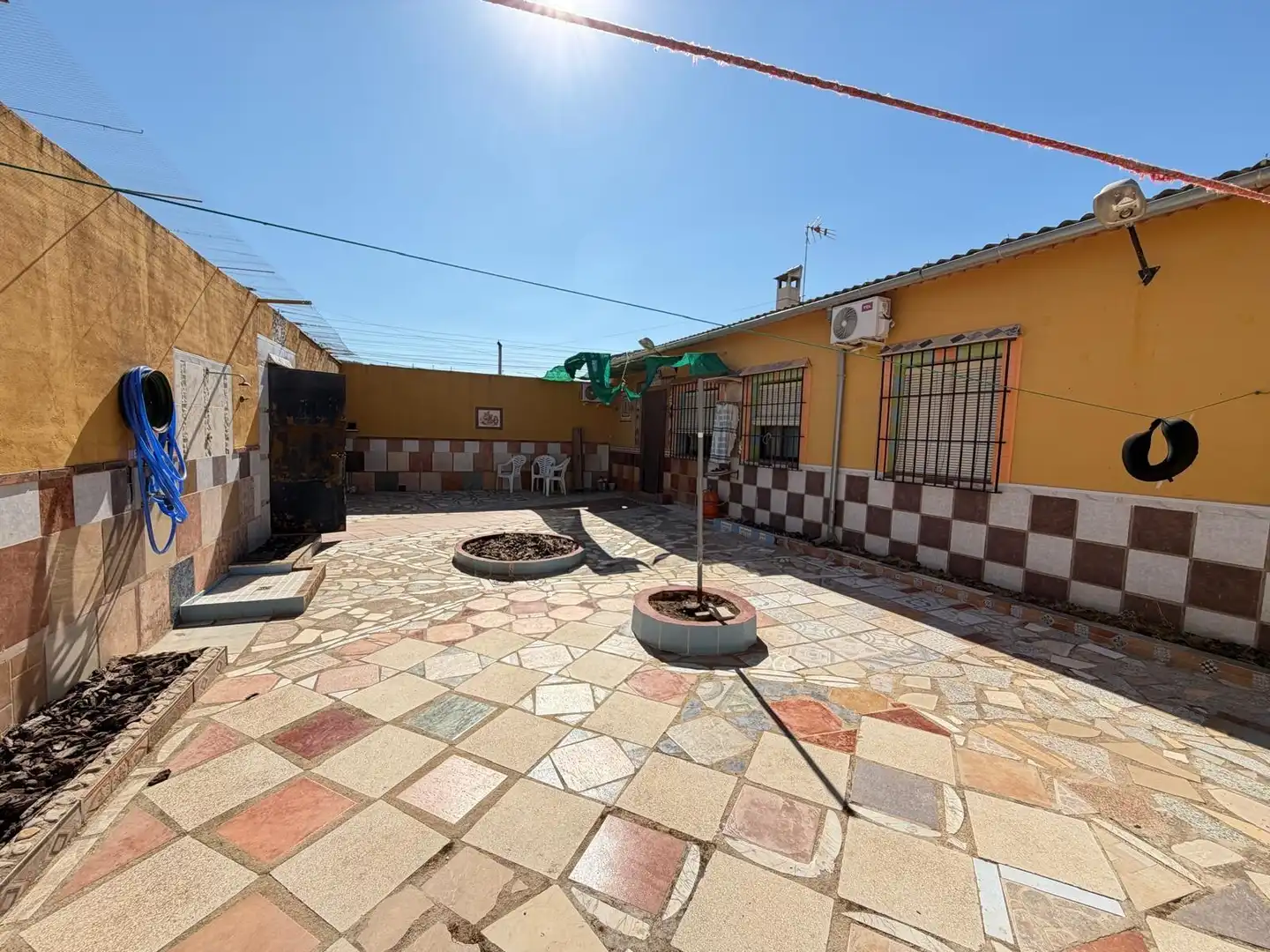 Vista exterior de Casa o xalet en venda en Alameda amb Aire condicionat, Calefacció i Traster