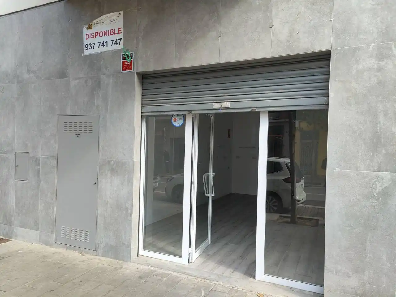 Local comercial en alquiler en Carretera PIERA 42