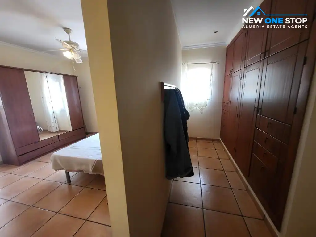 Dormitori de Casa adosada en venda en Cuevas del Almanzora amb Aire condicionat, Calefacció i Jardí privat