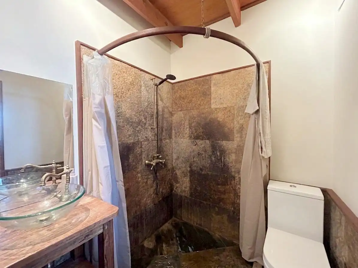 Badezimmer von Haus oder Chalet zum Verkauf in Novelda mit Parkett, Terrasse und Alarm