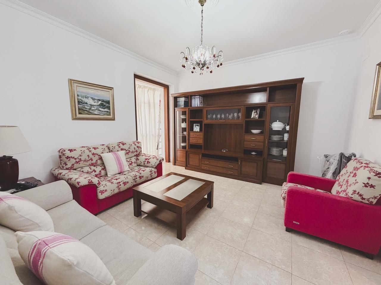 Sala d'estar de Pis en venda en  Cádiz Capital amb Moblat i Balcó