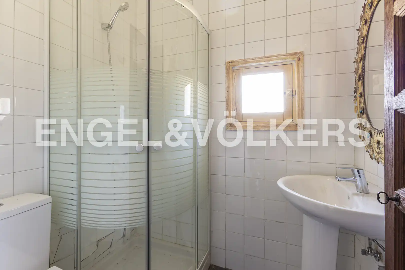 Baño de Finca rústica en venta en Villanueva de la Cañada con Calefacción