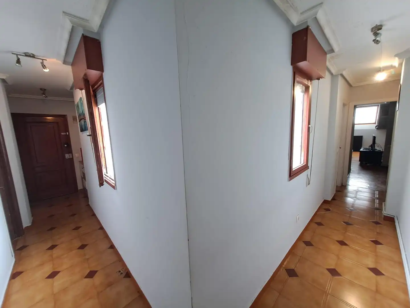 Apartament en venda en Oviedo  amb Calefacció