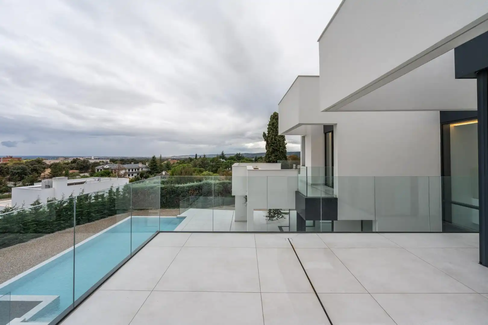 Terrassa de Casa o xalet en venda en Las Rozas de Madrid amb Calefacció, Jardí privat i Terrassa