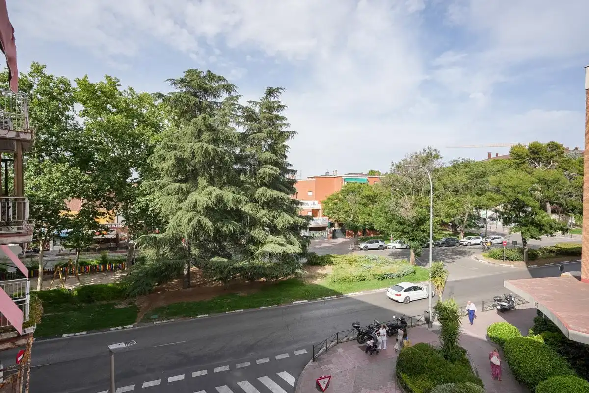 Vista exterior de Piso en venta en Madrid con Aire acondicionado, Calefacción y Terraza
