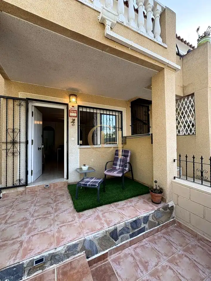 Bungalow amb piscina en venda a Los Balcones - Los Altos, imagen 2