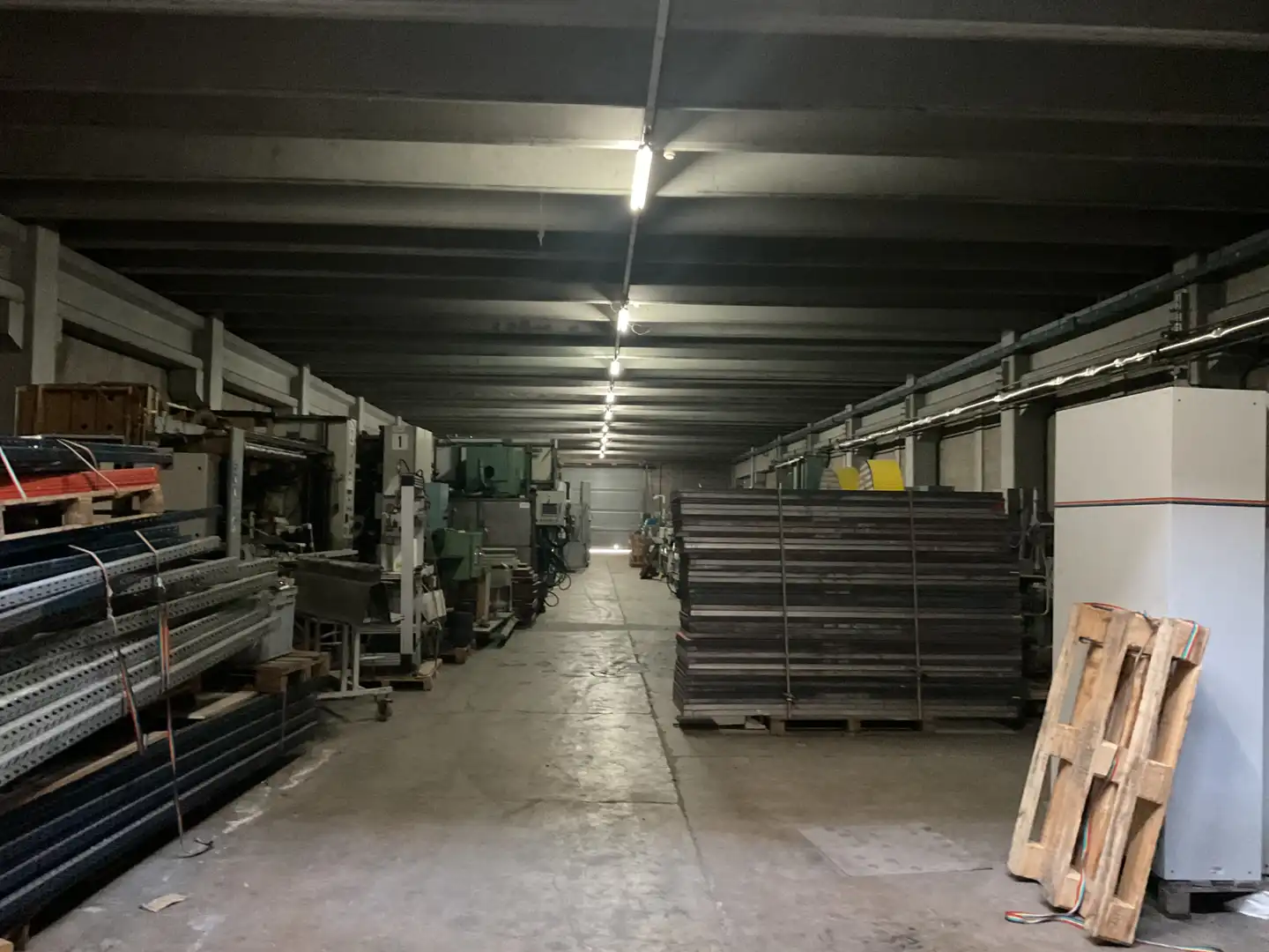 Fabrikhallen zum Verkauf in Avinyó