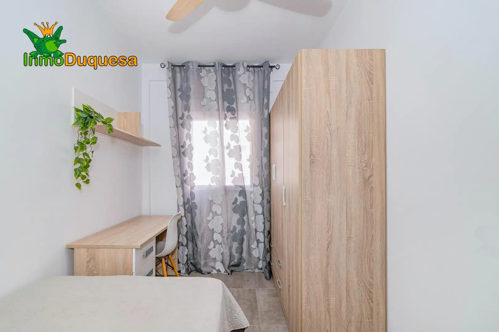Habitación de Piso en venta en Granada con Aire acondicionado, Calefacción y Terraza