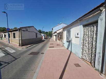 Vista exterior de Casa o xalet en venda en Valladolid Capital amb Calefacció i Traster