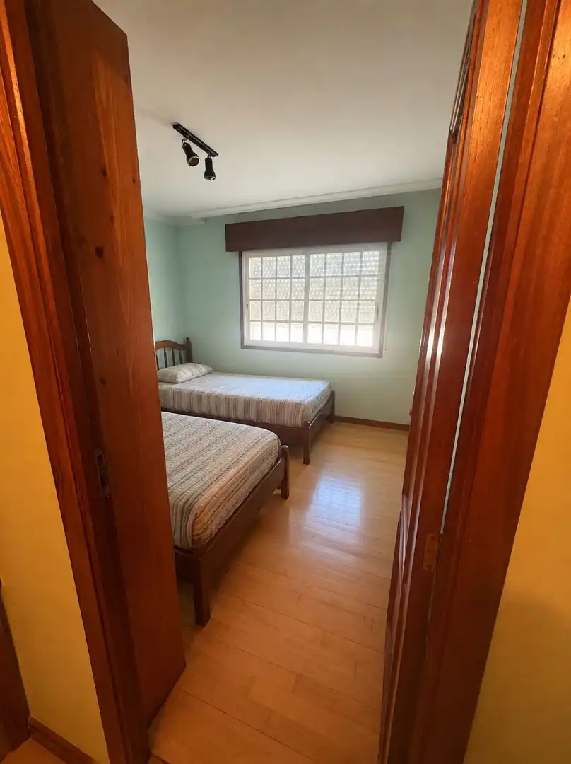 Habitación de Casa o chalet en venta en O Grove   con Calefacción, Jardín privado y Terraza