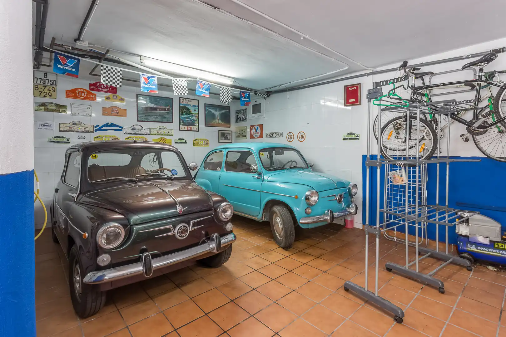 Parking de Casa o chalet en venta en Gavà con Calefacción, Piscina y Horno