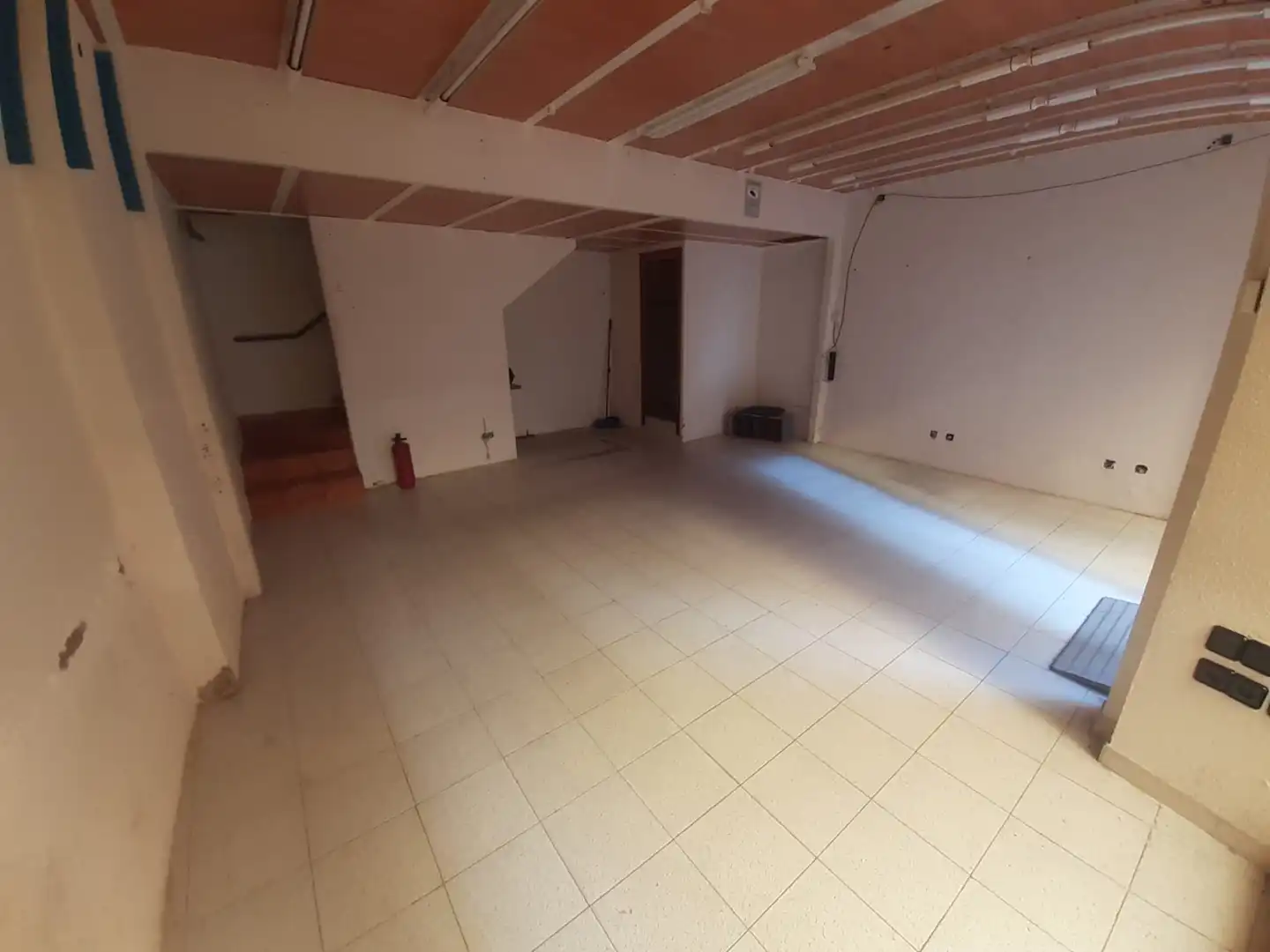 Local comercial en venda a Casco Antiguo, imagen 9