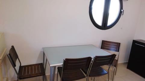 Foto 4 de Apartament de lloguer a Calle Carabaña, Ensanche, Madrid