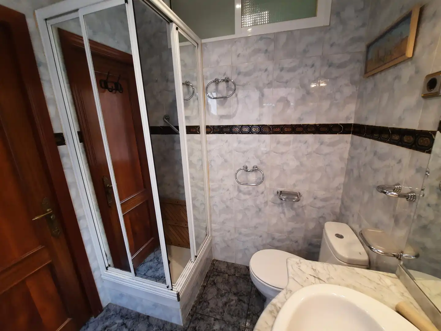 Badezimmer von Wohnung zur Miete in Madrid mit Klimaanlage, Heizung und Parkett