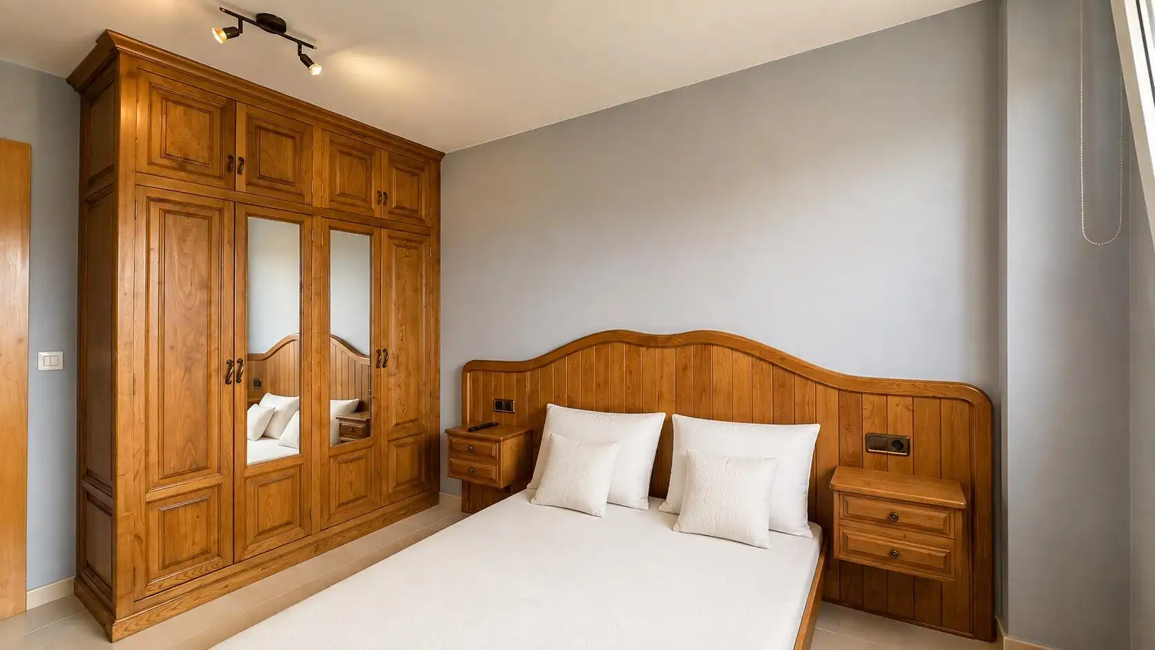 Dormitori de Apartament en venda en Comillas (Cantabria) amb Calefacció i Traster
