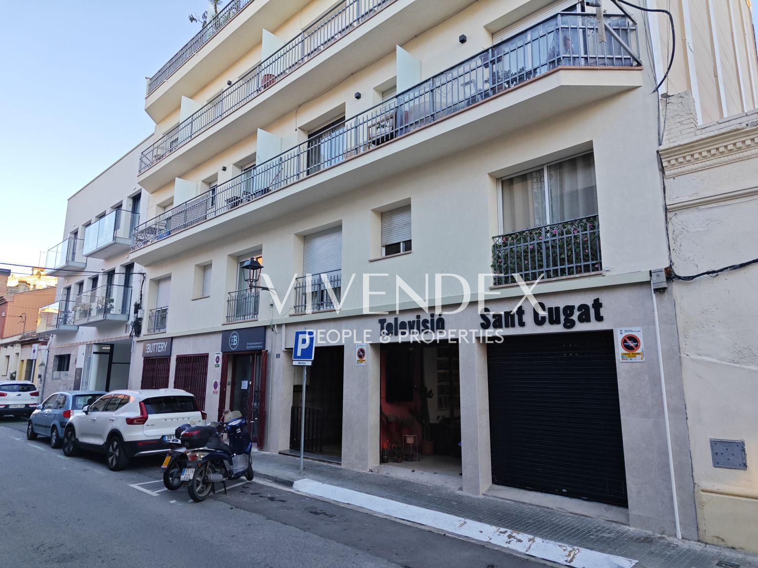 Exterior view of Flat for sale in Cerdanyola del Vallès  with Terrace