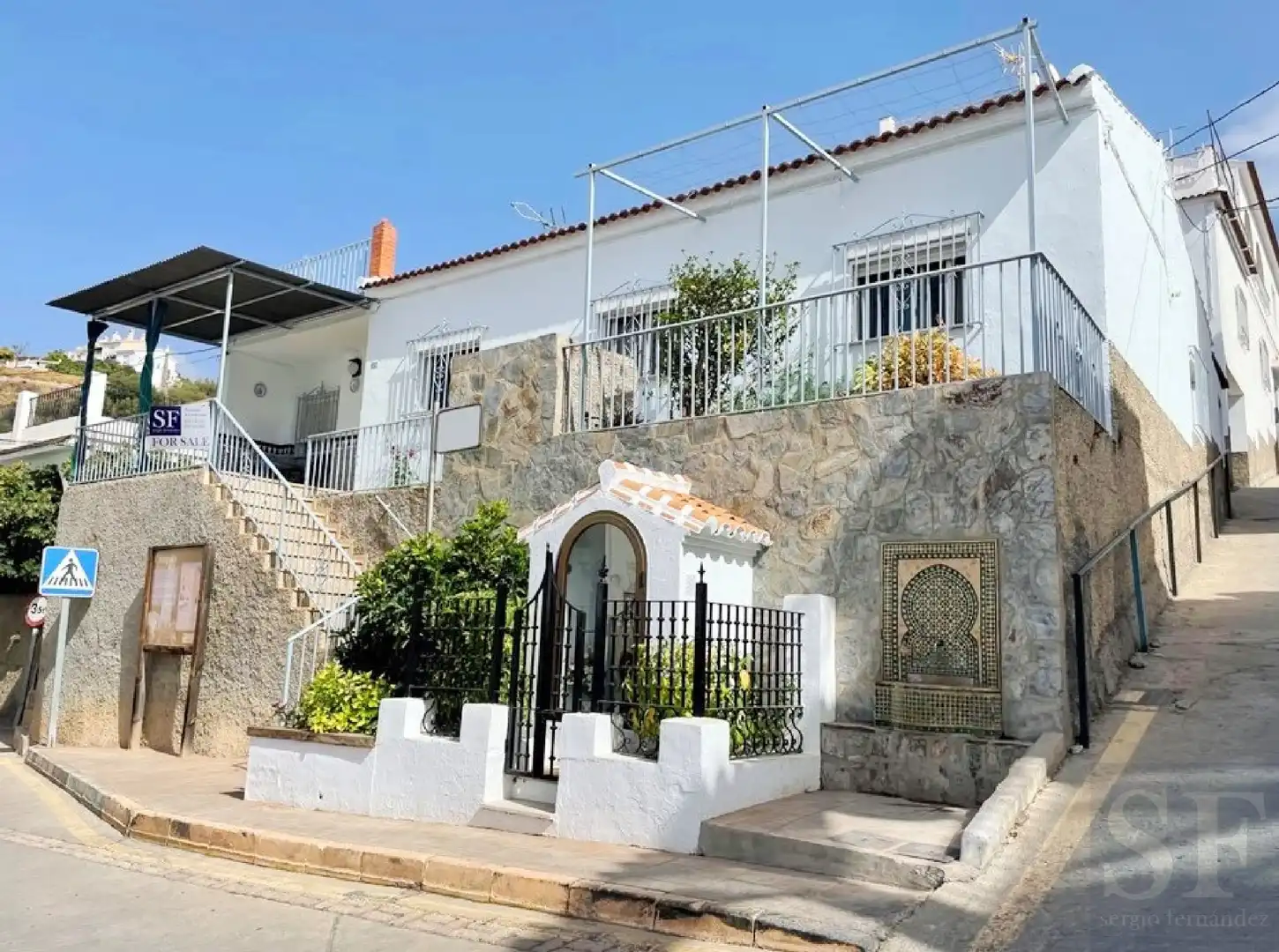 Adossat en venda a Cómpeta