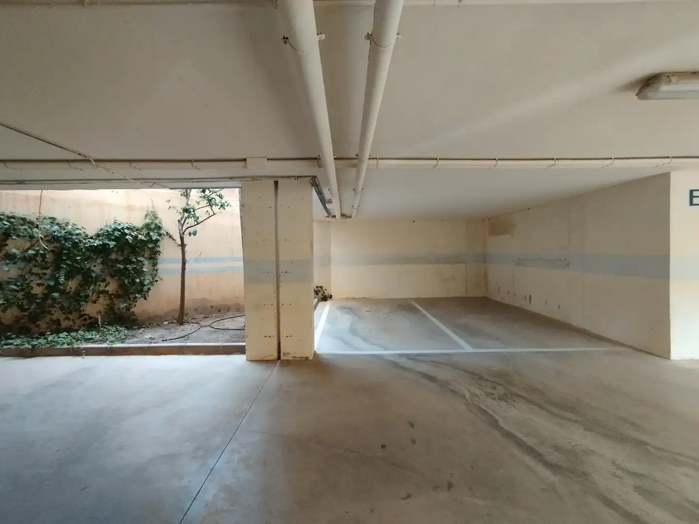 Aparcament de Pis en venda en Águilas amb Aire condicionat, Calefacció i Jardí privat